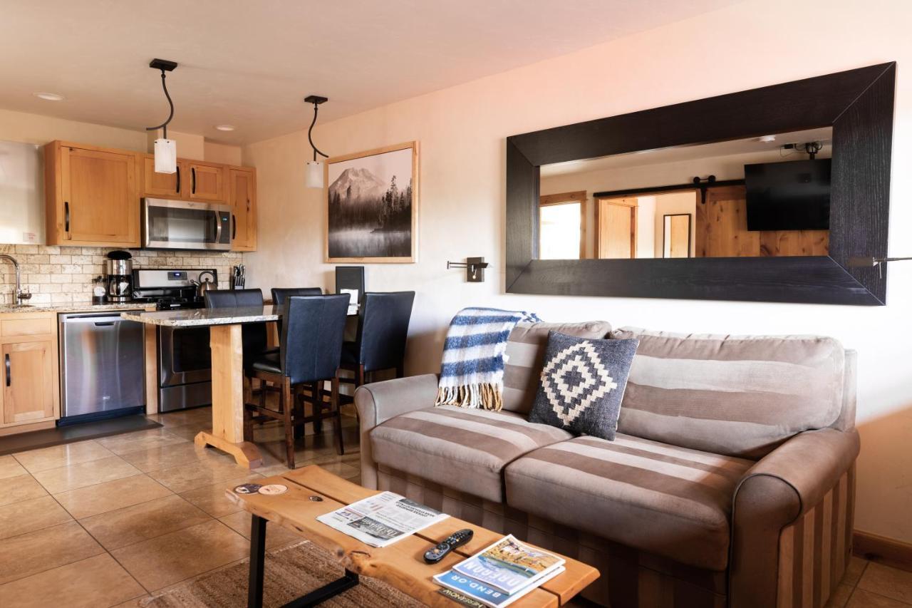 Wall Street Suites Bend Exteriör bild