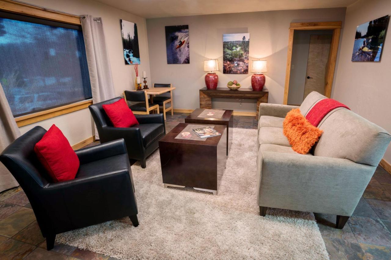 Wall Street Suites Bend Exteriör bild